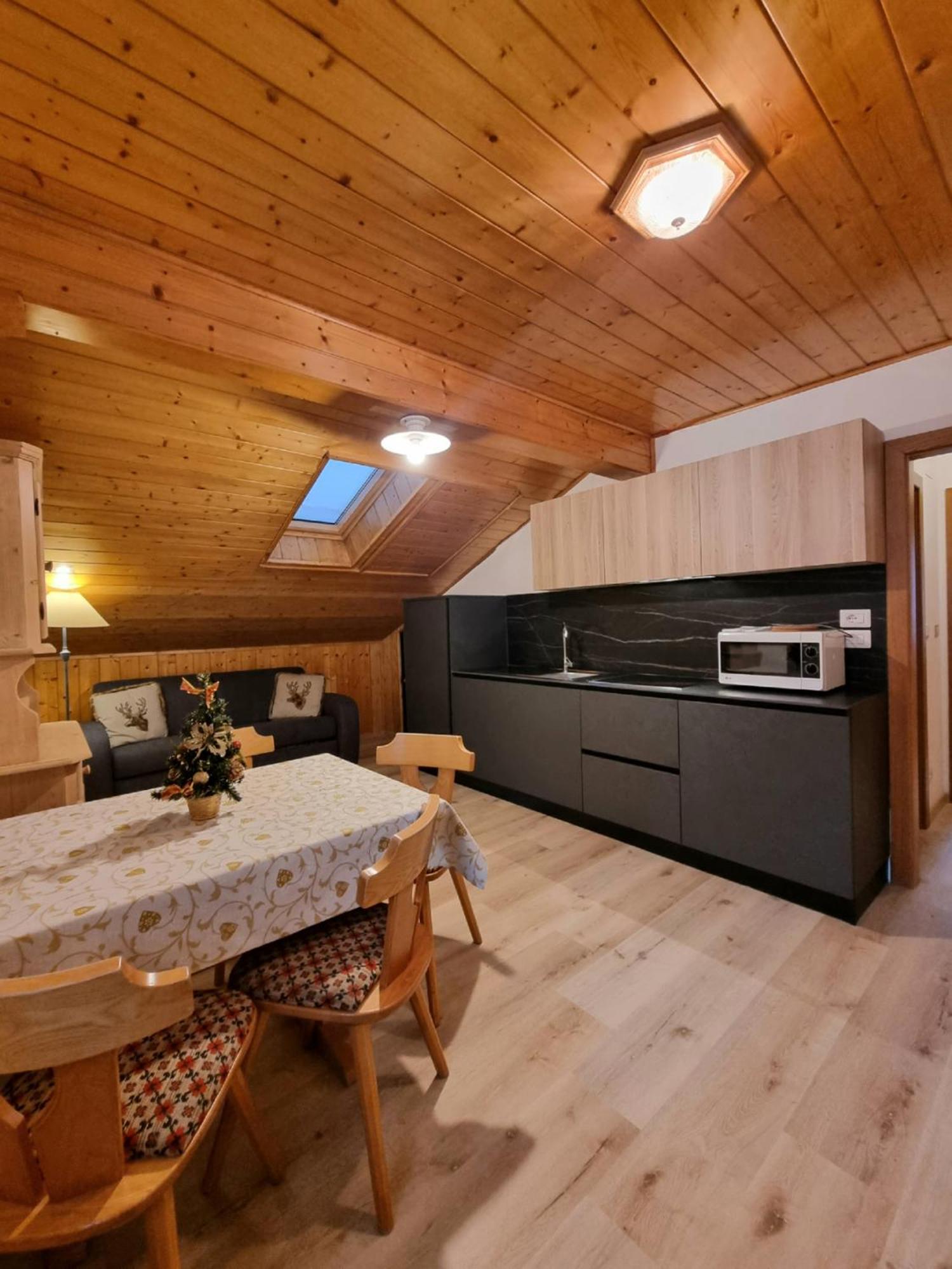 Ferienwohnung Cesa Elena Canazei Exterior foto