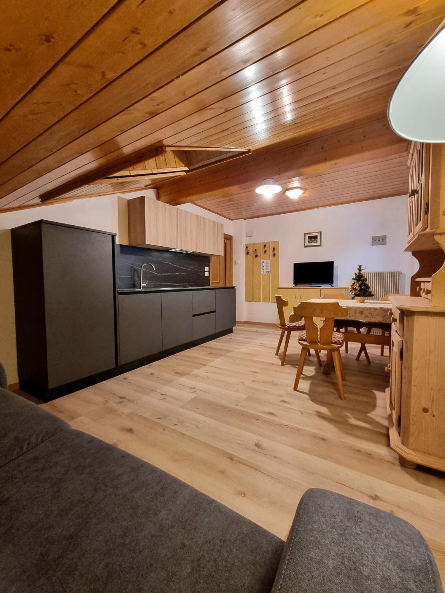 Ferienwohnung Cesa Elena Canazei Exterior foto