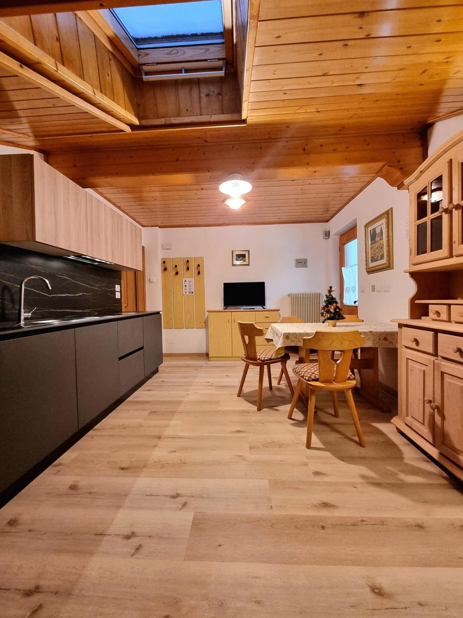 Ferienwohnung Cesa Elena Canazei Exterior foto